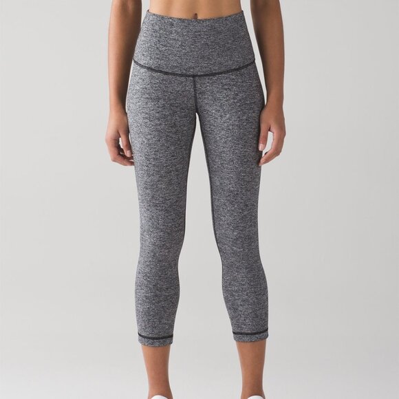 Lululemon Wunder Under Crop (Hi-Rise) (21") in Heathered Black - Picture 1 of 5